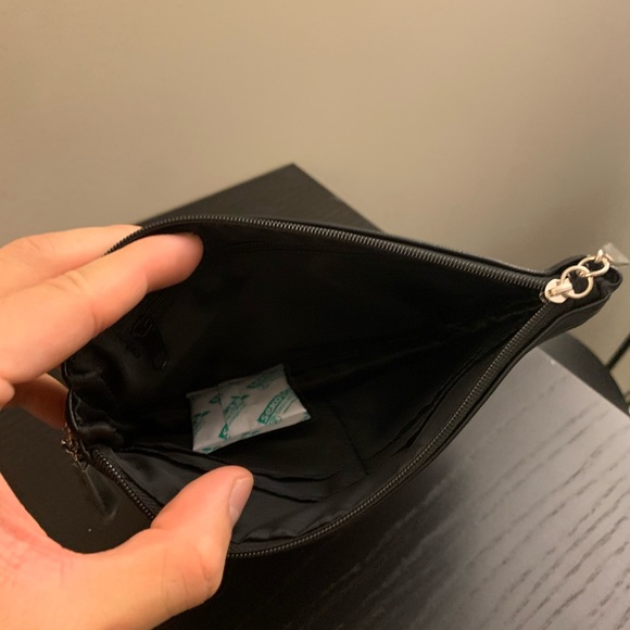 BRAND NEW black Shu Uemura makeup bag - Picture 2 of 3